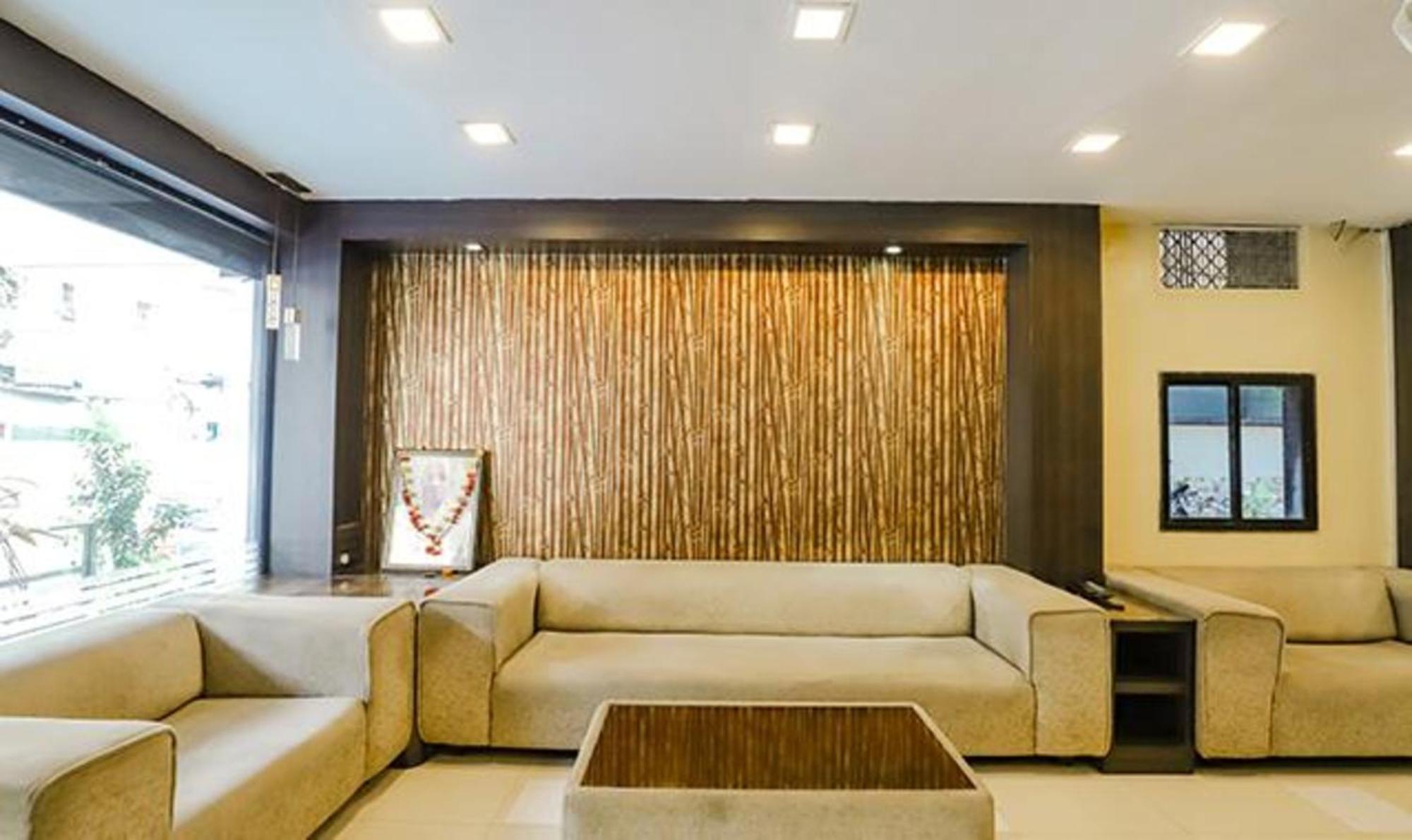 Fabhotel Parashar Nagpur Buitenkant foto