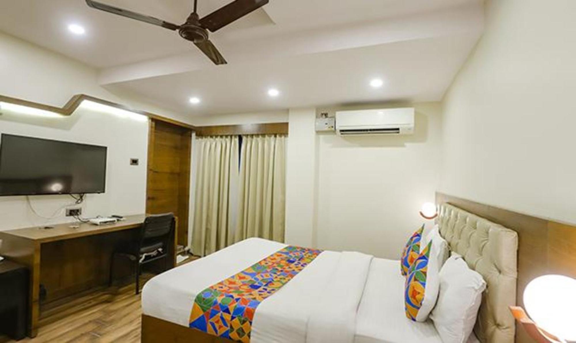 Fabhotel Parashar Nagpur Buitenkant foto