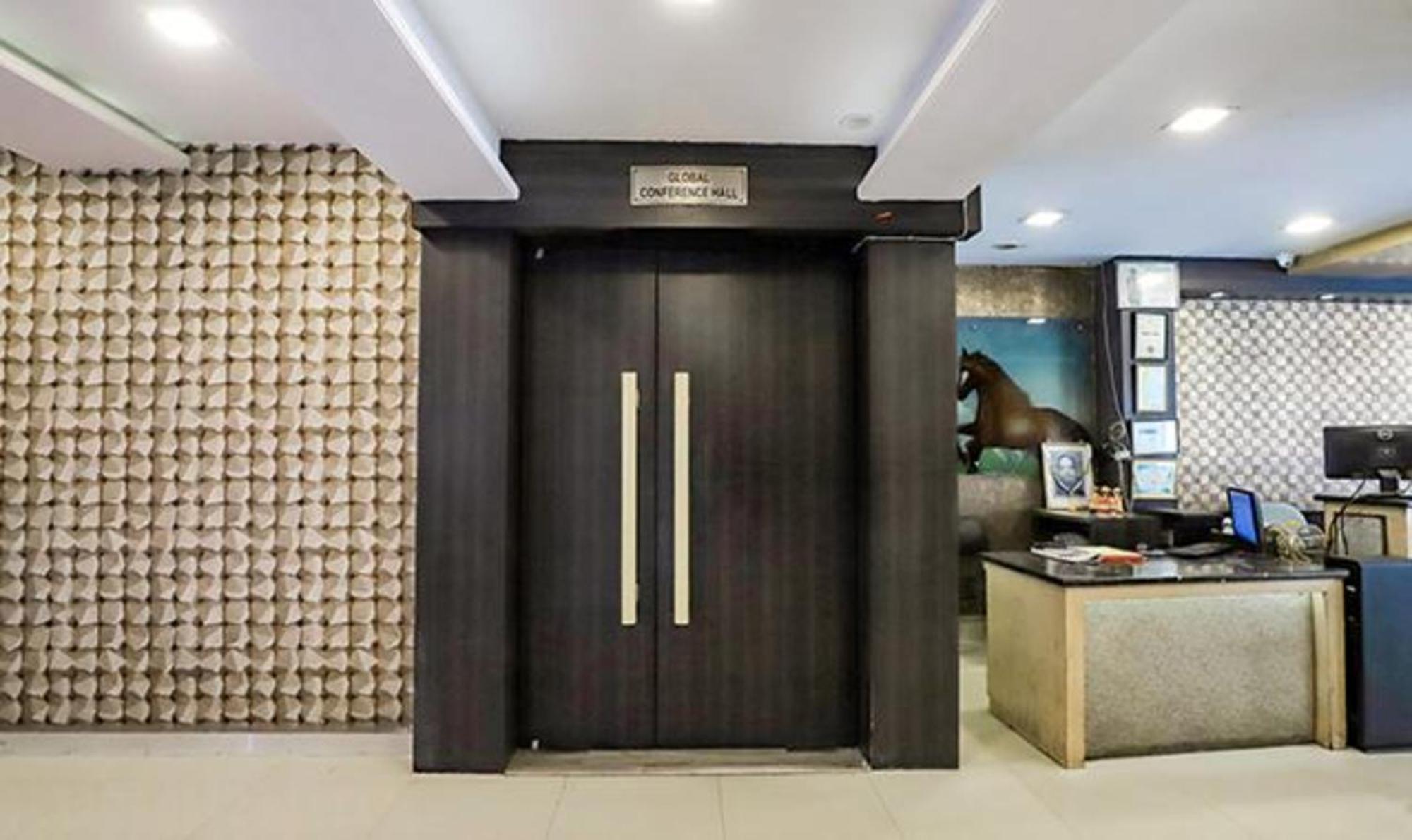 Fabhotel Parashar Nagpur Buitenkant foto
