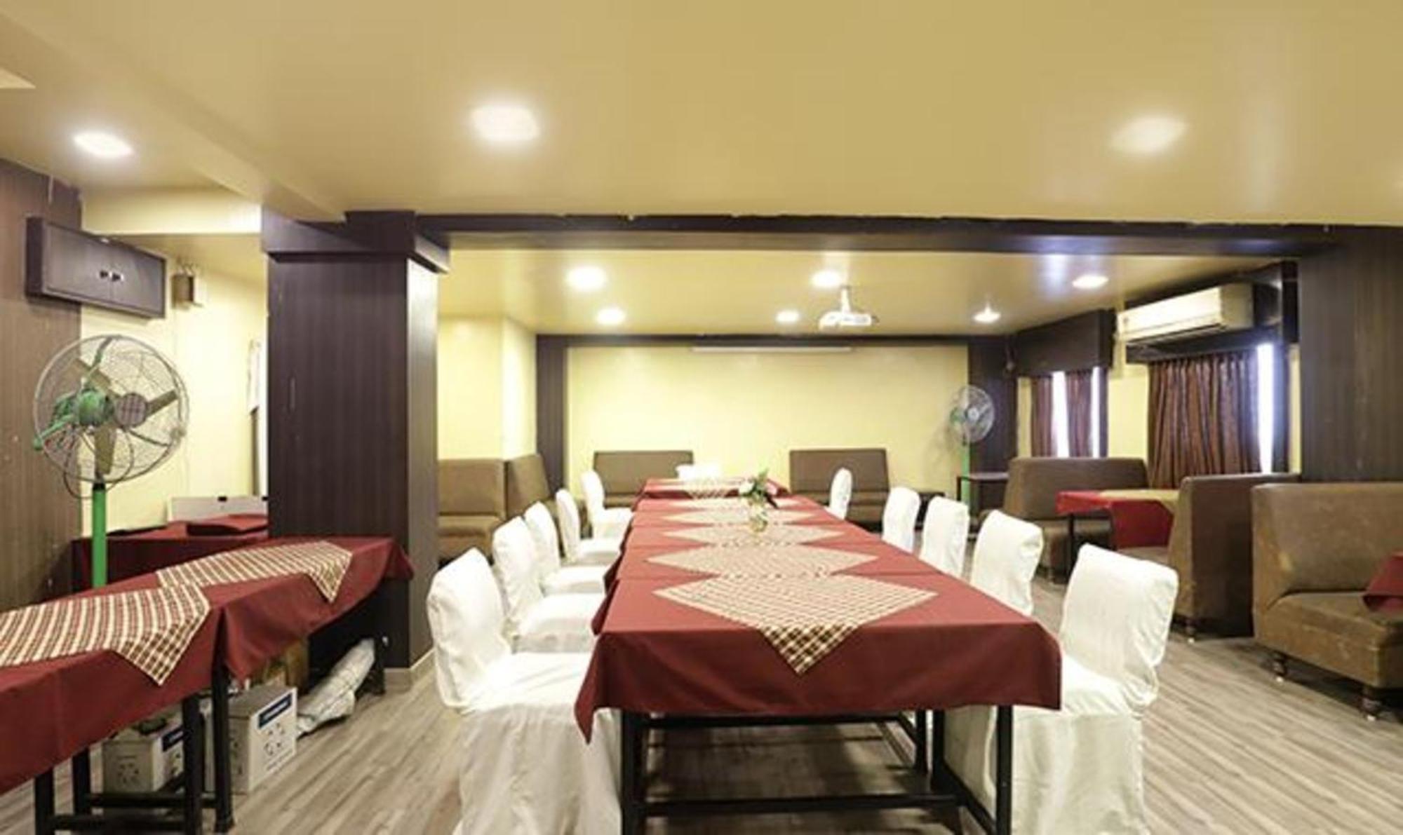 Fabhotel Parashar Nagpur Buitenkant foto